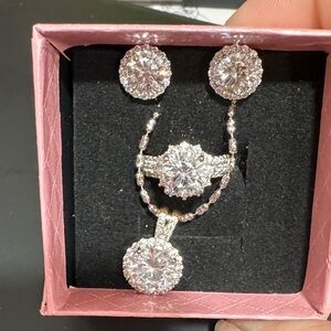Elegant Silver Jewelry Set with Lab diamonds.ring size 5
